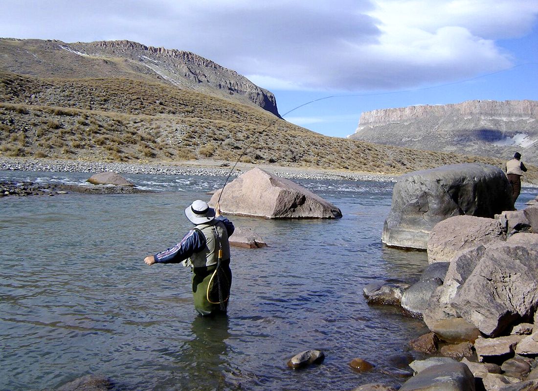 Pesca en Laguna Blanca