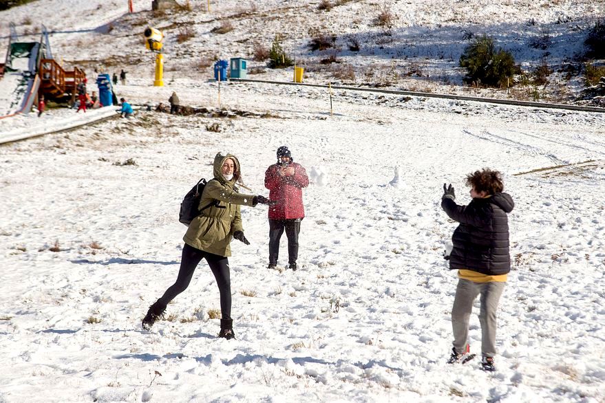 El Gobierno planea autorizar el turismo interprovincial para las vacaciones de invierno