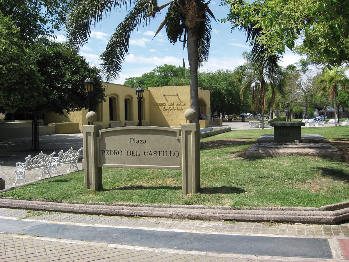 Plaza Pedro del Castillo